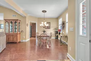 101 Sunray Dr, Center Township, PA 15001 - Photo 5