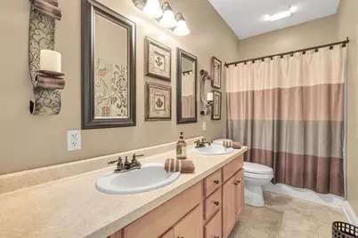 101 Sunray Dr, Center Township, PA 15001 - Photo 23