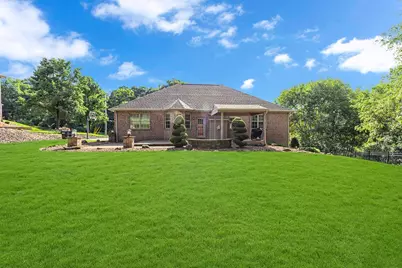 101 Sunray Dr, Center Township, PA 15001 - Photo 41
