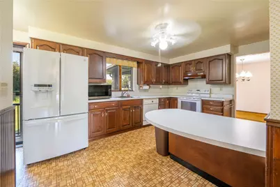 1217 Hillview Dr, North Huntingdon, PA 15642 - Photo 9