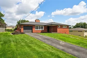 102 Manchester Dr, Hempfield Township, PA 15642 - Photo 31