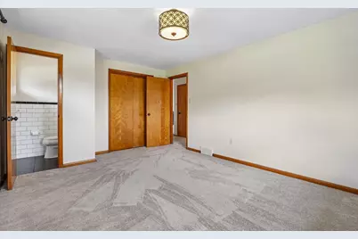 102 Manchester Drive, Hempfield Township, PA 15642 - Photo 9