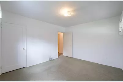 150 Queenston Dr, Wilkins Township, PA 15235 - Photo 29