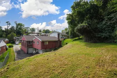 150 Queenston Dr, Wilkins Township, PA 15235 - Photo 7