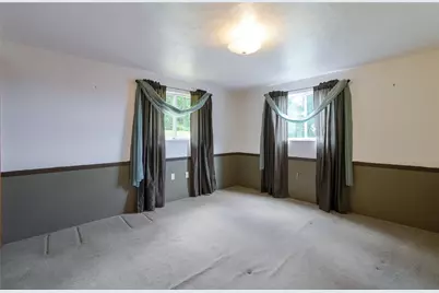 150 Queenston Dr, Wilkins Township, PA 15235 - Photo 25