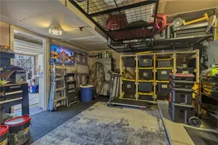 1410 Canterbury Dr, North Fayette, PA 15126 - Photo 23