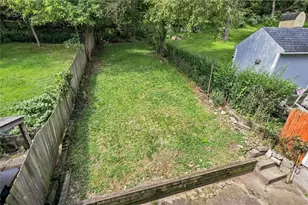 2329 Hazelton St, Pittsburgh, PA 15214 - Photo 25