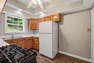 2329 Hazelton St, Pittsburgh, PA 15214 - Photo 11