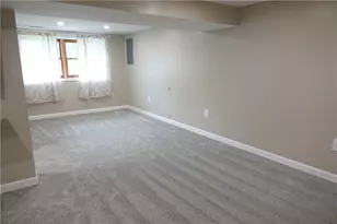 216 Oberlin Dr, Center Township, PA 16001 - Photo 31
