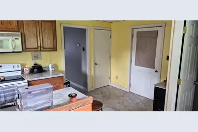 904 N Jefferson St, Connellsville, PA 15425 - Photo 11