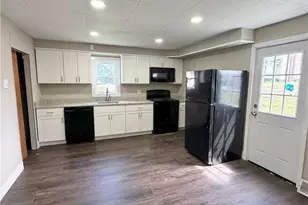 1303 Grimes St, New Castle, PA 16101 - Photo 7