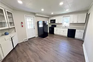 1305 Grimes St, New Castle, PA 16101 - Photo 7