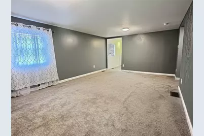 42 N Main St, Fairchance, PA 15436 - Photo 7