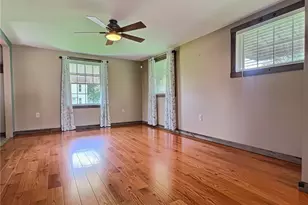 42 N Main St, Fairchance, PA 15436 - Photo 3