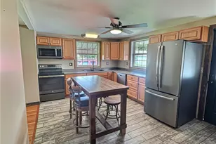 42 N Main St, Fairchance, PA 15436 - Photo 5