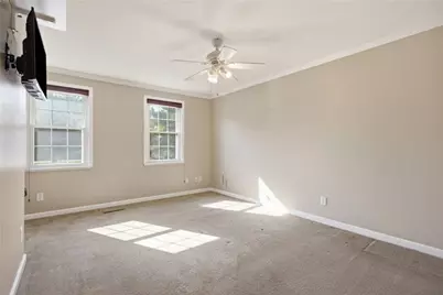 322 Parkwood Dr, Cranberry Township, PA 16066 - Photo 13