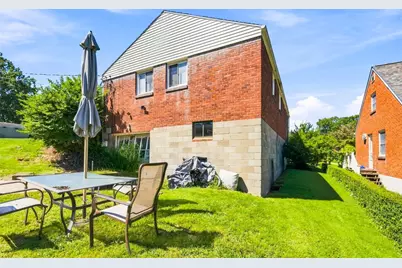 5835 Keystone Dr, Bethel Park, PA 15102 - Photo 5