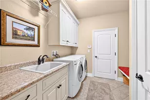 4800 Stonebridge Dr, Hampton, PA 15044 - Photo 19