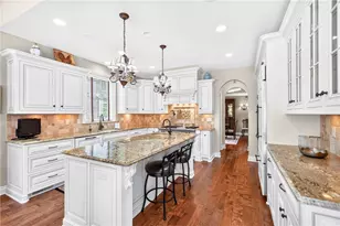 4800 Stonebridge Dr, Hampton, PA 15044 - Photo 5