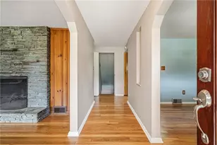 1318 Ridgewood Dr, Pittsburgh, PA 15101 - Photo 3