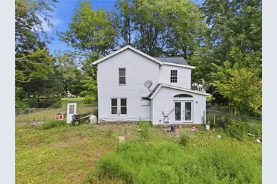 185 N Hassel Rd, Jefferson Township, PA 16150 - Photo 3