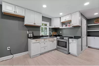 7087 Baptist Rd, Bethel Park, PA 15102 - Photo 5