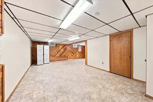 1217 Pleasant St, Raccoon Township, PA 15001 - Photo 19