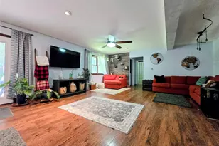 838 Orchard Terrace Dr, Wilmington Township, PA 16142 - Photo 9