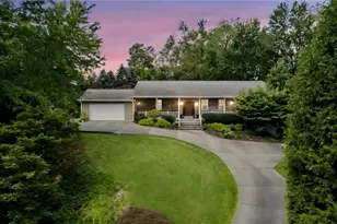 4 Sunnyside Ave, Collier Township, PA 15106 - Photo 1