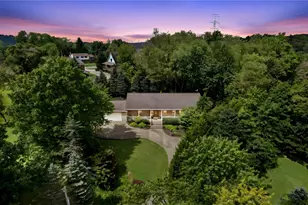 4 Sunnyside Ave, Collier Township, PA 15106 - Photo 3