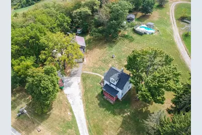 5937 Portersville Rd, Perry Township, PA 16051 - Photo 13