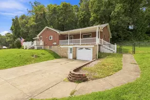 425 Spring Rd, Centerville, PA 15417 - Photo 3