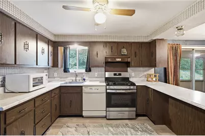 411 Parallel Ave, Pittsburgh, PA 15210 - Photo 9