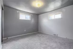 411 Parallel Ave, Pittsburgh, PA 15210 - Photo 15