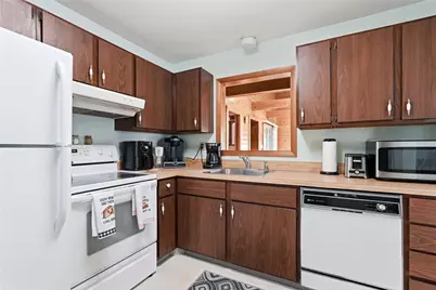 205 Kirkwood Drive, Cranberry Township, PA 16066 - Photo 5