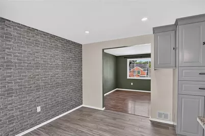 2339 Walton Ave, Pittsburgh, PA 15210 - Photo 17