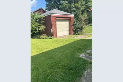 1424 McFarland Rd, Pittsburgh, PA 15216 - Photo 3