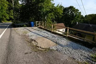 564 Lougeay Rd, Pittsburgh, PA 15235 - Photo 31