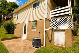 564 Lougeay Rd, Pittsburgh, PA 15235 - Photo 23