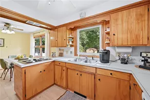 3595 Ridgewood Dr, Hermitage, PA 16148 - Photo 13