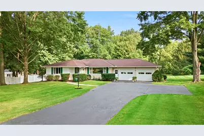 3595 Ridgewood Dr, Hermitage, PA 16148 - Photo 1