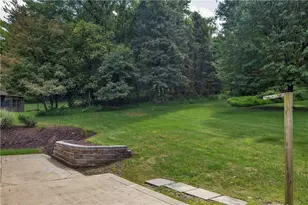 123 Maryland Pl, Jeannette, PA 15644 - Photo 7
