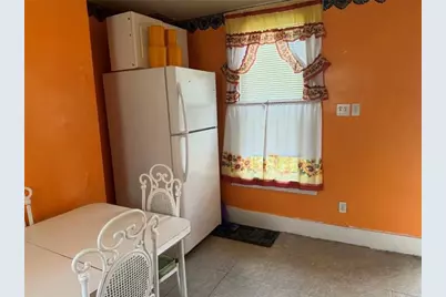 14 E Church Street, Masontown, PA 15461 - Photo 3