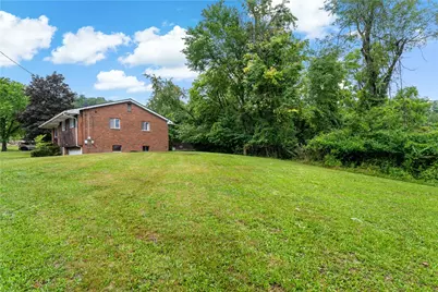 632 Monaca Rd, Hopewell Township, PA 15001 - Photo 25