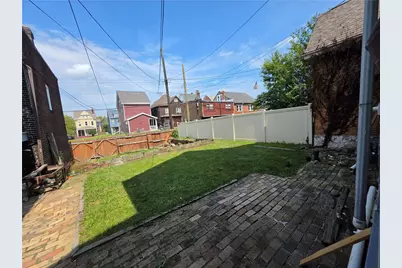 703 E 14th Ave #1, Homestead, PA 15120 - Photo 11