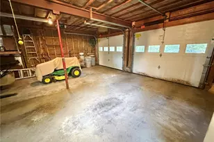 188 Sky Top Rd, Bullskin Township, PA 15610 - Photo 17