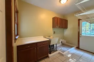 116 Sturbridge Ln, Adams Township, PA 16033 - Photo 17