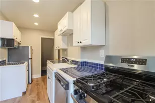 323 Main St, Pittsburgh, PA 15201 - Photo 9