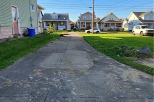1012 Adams St, New Castle, PA 16101 - Photo 7