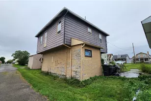 1012 Adams St, New Castle, PA 16101 - Photo 3